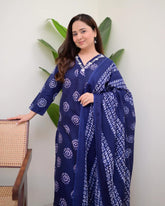 *New arrival *
Look straight out of a dreamy movie set as  you turn around and walk in this elegant flaired suit ! The perfect of traditional wear